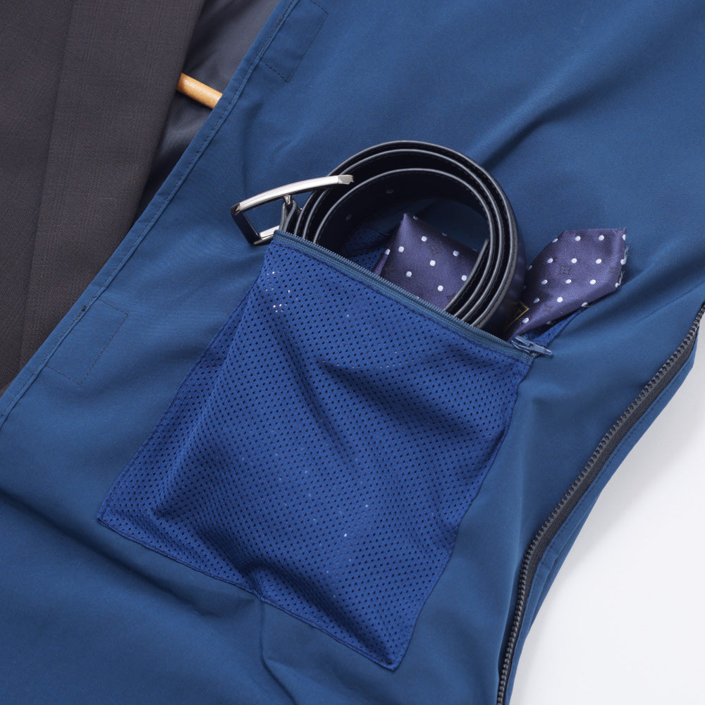 ベルトやネクタイ等を収納可能