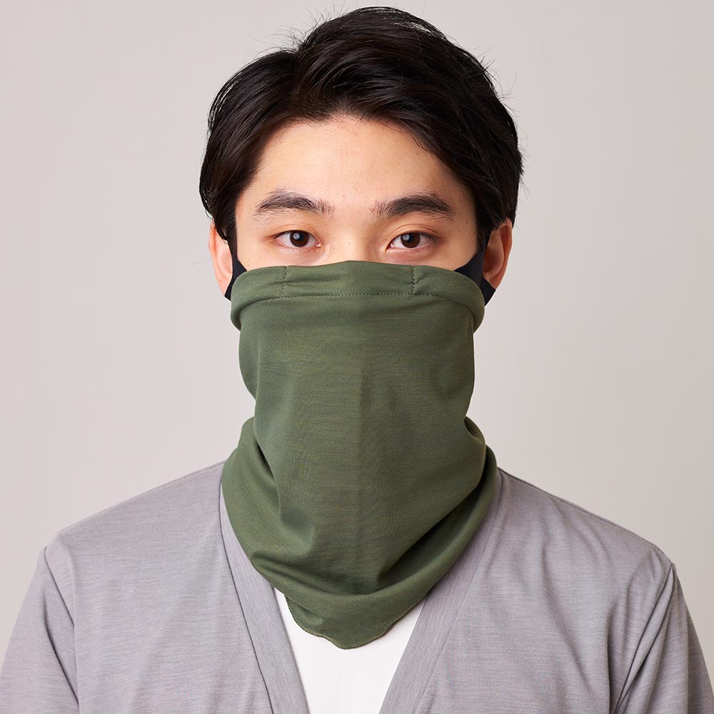 KHAKI着用 正面 (コンフォータブルマスク仕様)