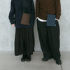 DARK BROWN着用（左モデル女性156㎝）　　　DARK NAVY着用（右モデル男性173㎝）