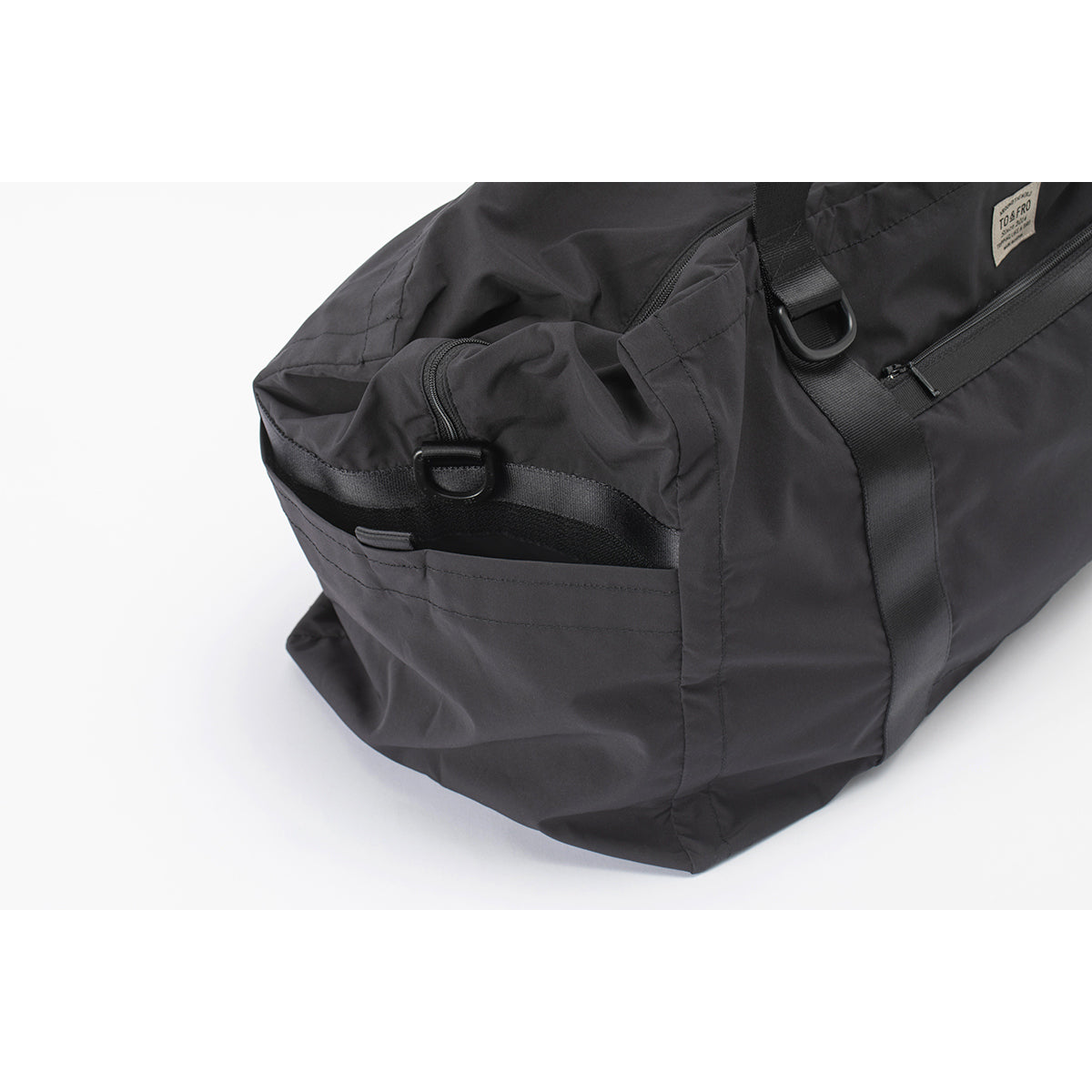 TO&FROのボストンバッグ