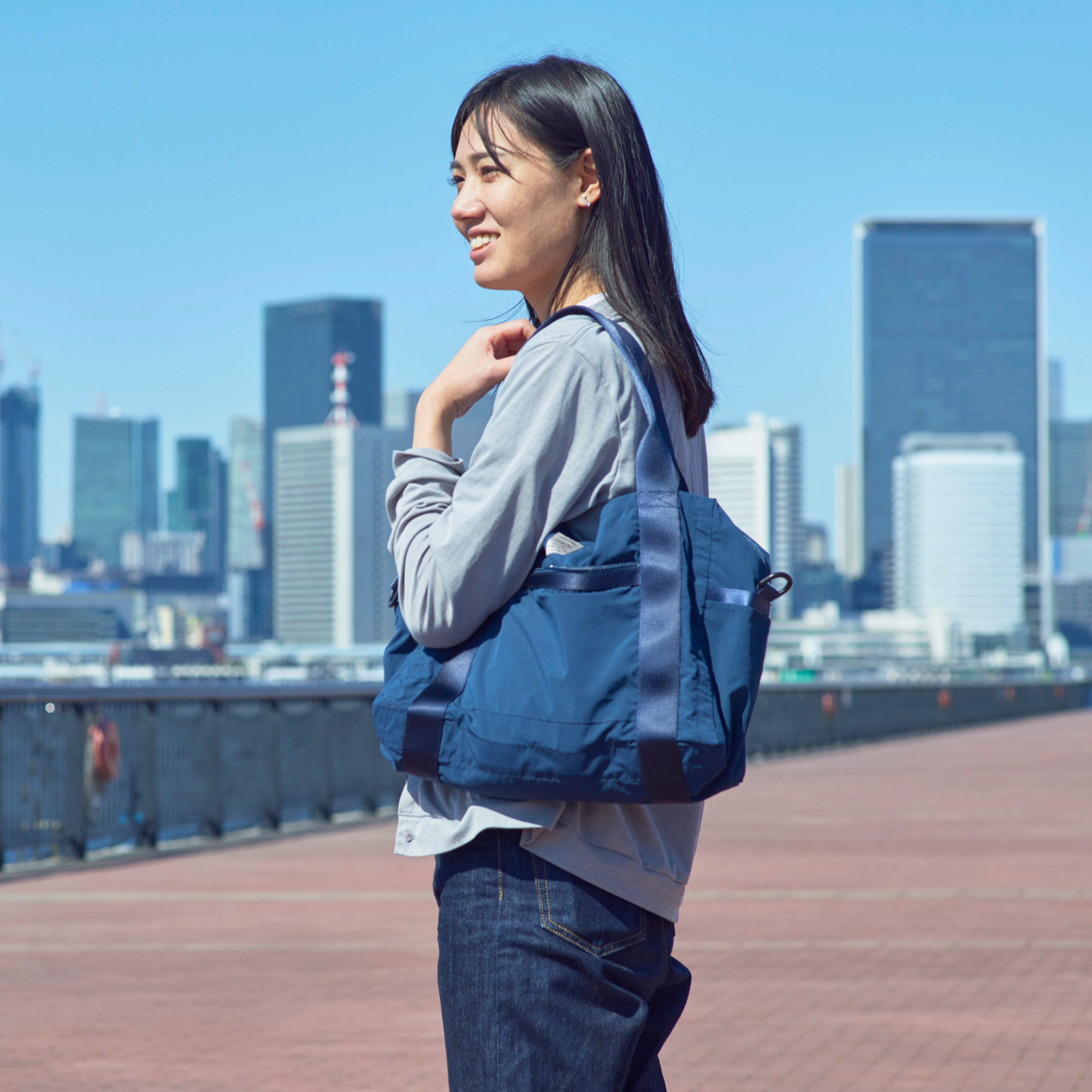 身長170cm NAVY着用　