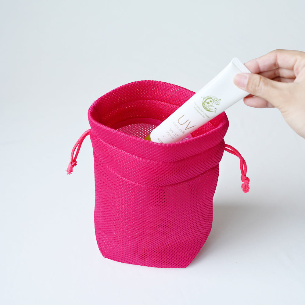 Drawstring Mesh Pouch DRAWSTRING MESH POUCH – TO&FRO 軽さをもってでかけよう。
