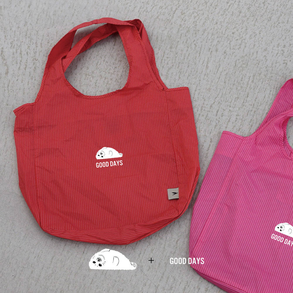 国内発送★VS★折りたためる♡パッカブルトートバッグ PACKABLE TOTE BAG S size パッカブルトート バッグ – TO&FRO 軽