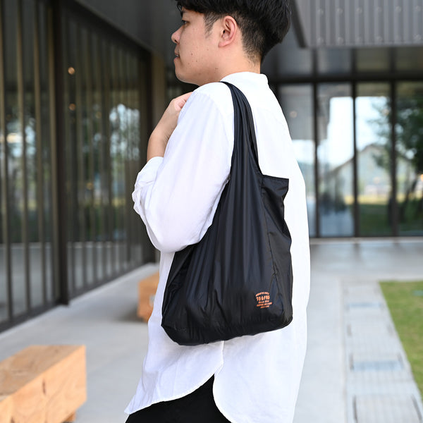 PACKABLE TOTE BAG AIR -NEON- S BLACK BASE